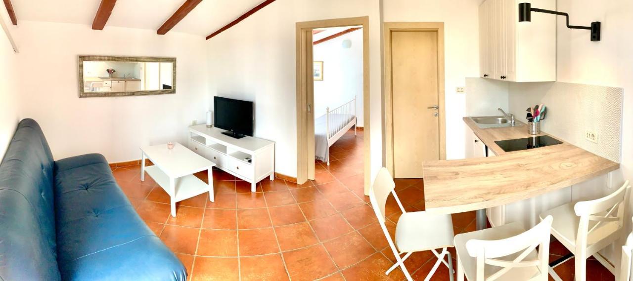 Seaside Apartments Petar Krk Town Extérieur photo